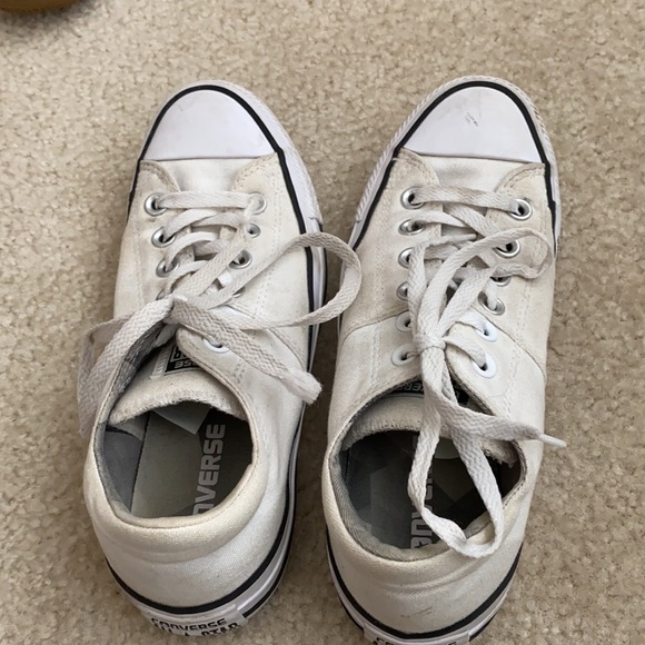 Converse - Picture 3 of 4